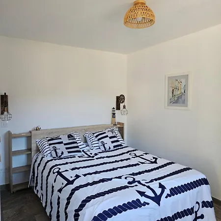 Rez De Avec 70m2 Avec Parking Prive